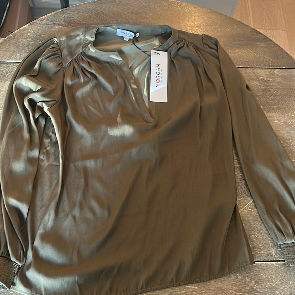 Green silky blouse really comfortable